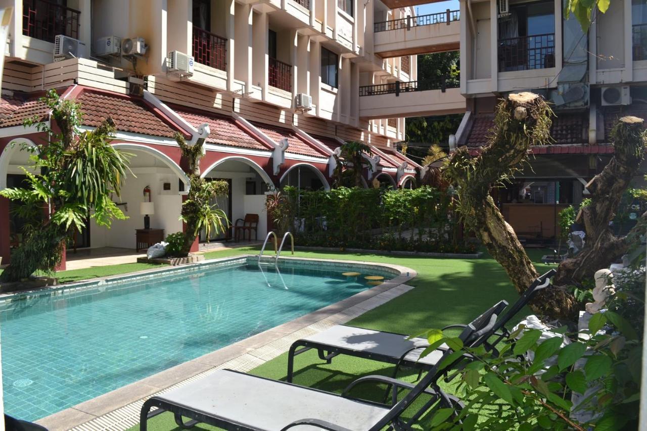The Top Patong Resort Exterior photo