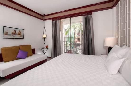The Top Patong Resort Exterior photo