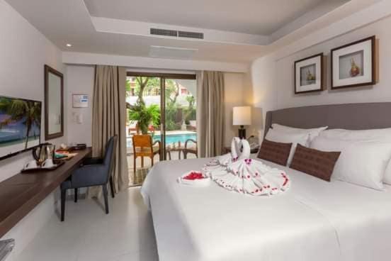 The Top Patong Resort Exterior photo