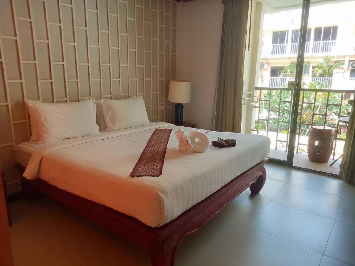 The Top Patong Resort Exterior photo